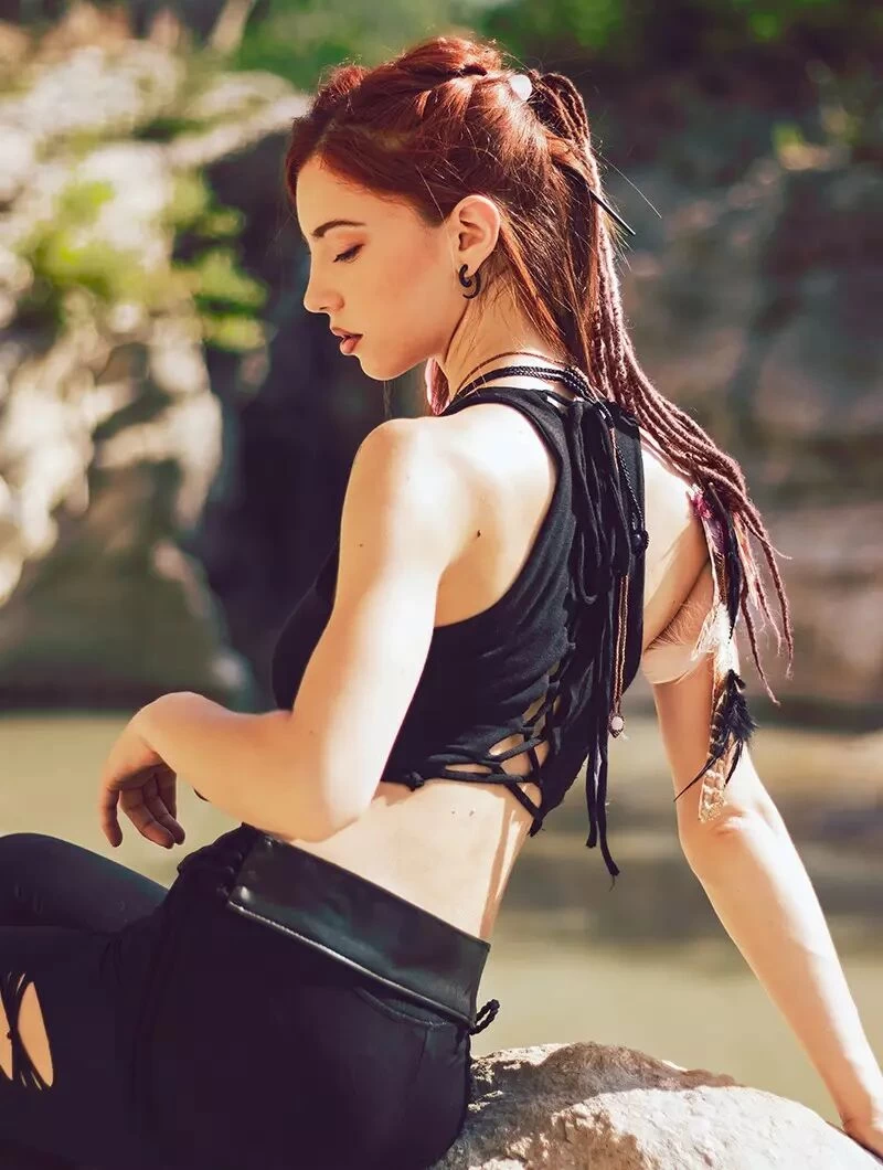 Brassière Avec Dos Ouvert Et Laçage "Somjai", Noir 2 Brassière Avec Dos Ouvert Et Laçage "Somjai", Noir – Image 2