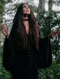 Cape à Capuche "Danae", Noir -Magasin De Vêtements Pour Femmes cape a capuche danae noir p image 348311 grande