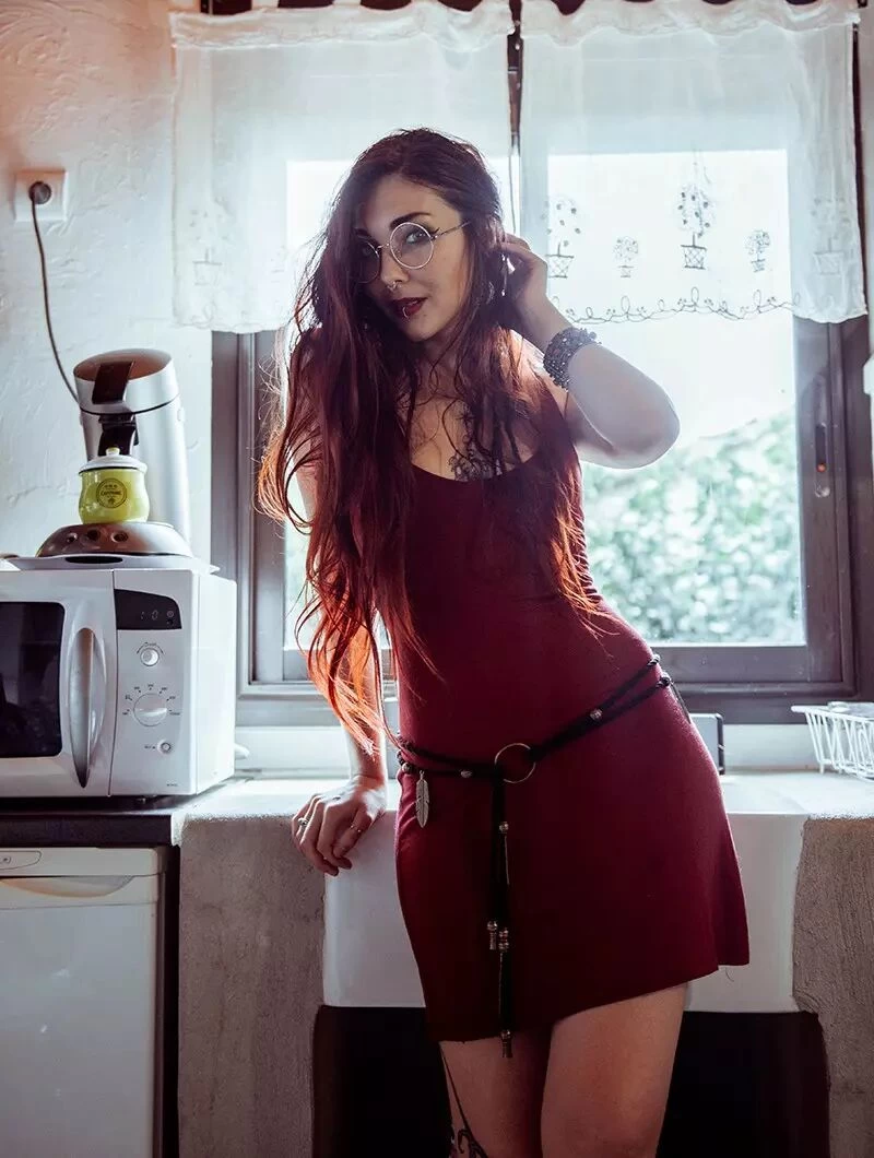 Ceinture "Feathers", Tissus Noir Et Perles Dorées 6 Ceinture "Feathers", Tissus Noir Et Perles Dorées – Image 6