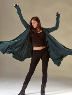 Gilet Châle à Capuche Et Manches Longues "Danaeriz", Bleu Pétrole Foncé 11 Gilet Châle à Capuche Et Manches Longues "Danaeriz", Bleu Pétrole Foncé -Magasin De Vêtements Pour Femmes chale a manches longues danaeriz bleu petrole p image 332410 grande