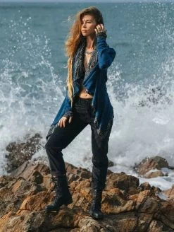 Gilet "Namkha Sibiu", Bleu Pétrole -Magasin De Vêtements Pour Femmes gilet namkha sibiu bleu petrole p image 345480 grande