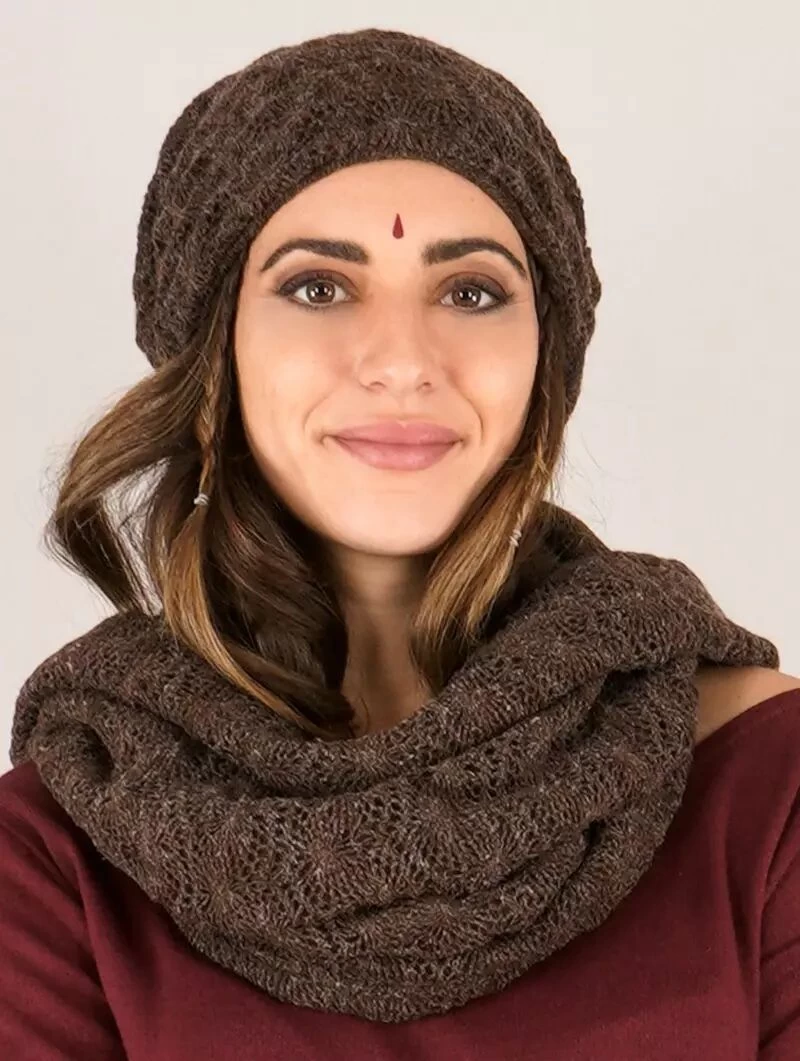 Gros Bonnet Froncé En Crochet "Aslan", Marron 2 Gros Bonnet Froncé En Crochet "Aslan", Marron – Image 2