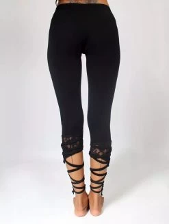 Legging Court Pointu Avec Dentelle "Lï-Jaa", Noir -Magasin De Vêtements Pour Femmes leggings li jaa noir p image 327758 grande
