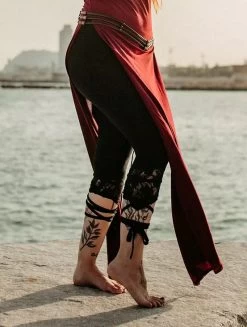 Legging Court Pointu Avec Dentelle "Lï-Jaa", Noir -Magasin De Vêtements Pour Femmes leggings pointus li jaa noir avec dentelle noire p image 334086 grande