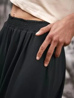 Pantalon Large évasé "Booh", Gris Anthracite -Magasin De Vêtements Pour Femmes pantalon large evase booh gris anthracite p image 333978 grande