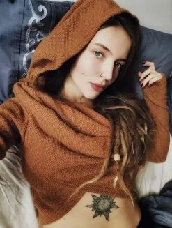 Pull Court "Nadjäa", Rouille