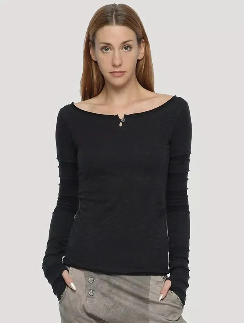 Pull "Lampu", Noir 1 Pull "Lampu", Noir