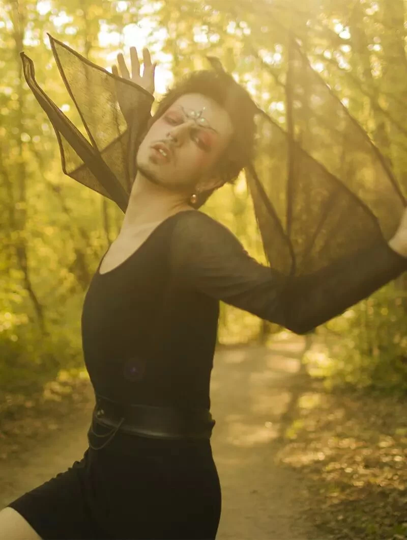 Robe à Manches Longues évasées "MoonSpell", Noir 6 Robe à Manches Longues évasées "MoonSpell", Noir – Image 6