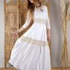 Robe Longue Boutonnée "Heldaria", Blanc Et Crochet Beige