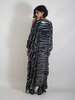 Robe Longue "Shoulder Zebra", Noir Et Beige -Magasin De Vêtements Pour Femmes robe longue shoulder zebra noir et beige p image 320468 grande