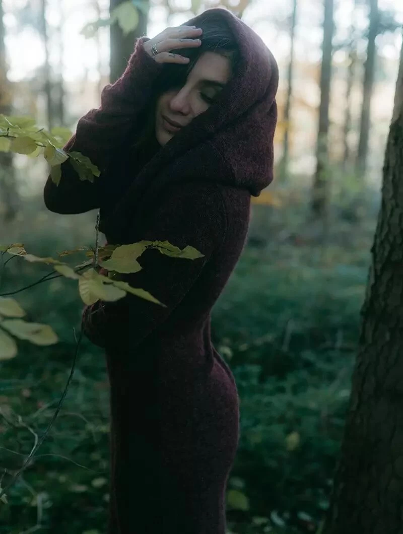 Robe Pull "Mantra", Bordeaux 6 Robe Pull "Mantra", Bordeaux – Image 6