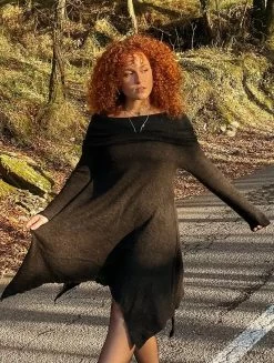 Robe Pull "Yousra", Noir