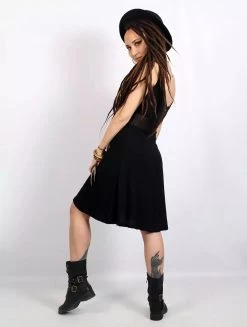 Robe Courte Sans Manches "Wakäa", Noir -Magasin De Vêtements Pour Femmes robe wakaa noir p image 338137 grande