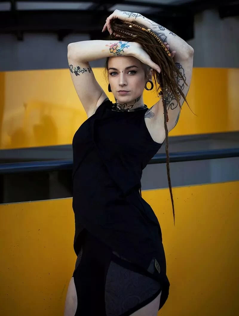 Top Asymétrique "Pisac", Noir 2 Top Asymétrique "Pisac", Noir – Image 2