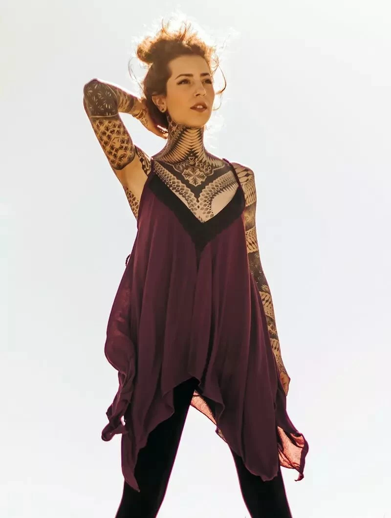 Tunique à Bretelles Ample Et Réversible "Topäaz", Bordeaux 4 Tunique à Bretelles Ample Et Réversible "Topäaz", Bordeaux – Image 4